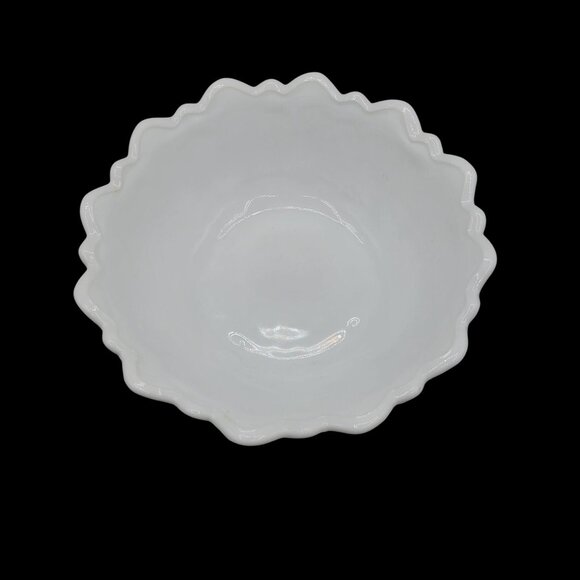 Indiana Glass Wild Rose Bowl Milk Glass Patterned Serving Bowl Vintage - Picture 6 of 9